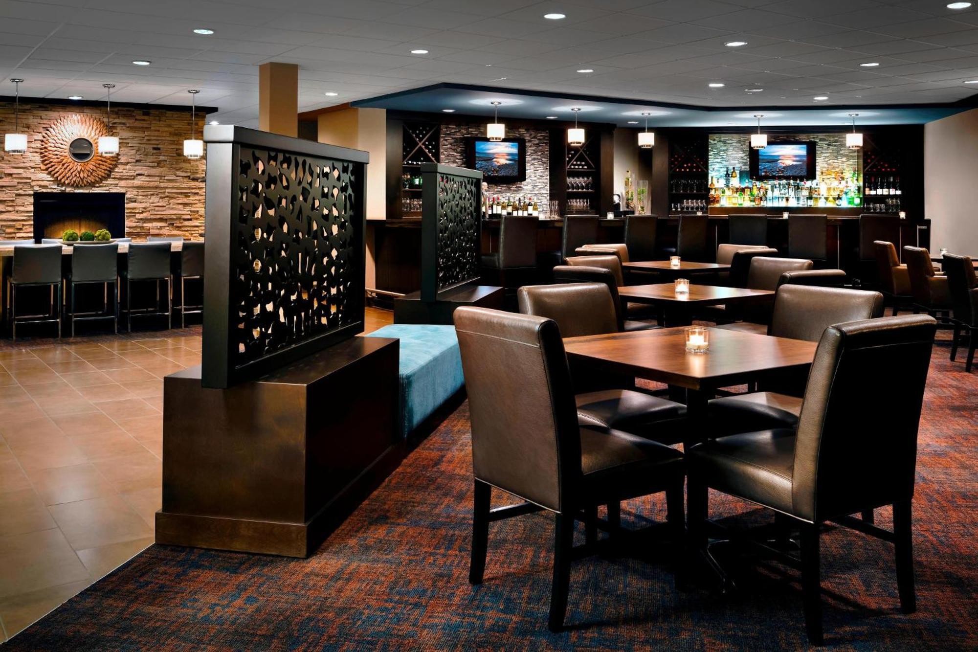 Delta Hotels By Marriott Sault Ste. Marie Waterfront Exterior foto